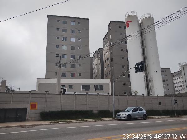 Foto de Apartamento em leilão no bairro Jardim Helian em São Paulo - SP