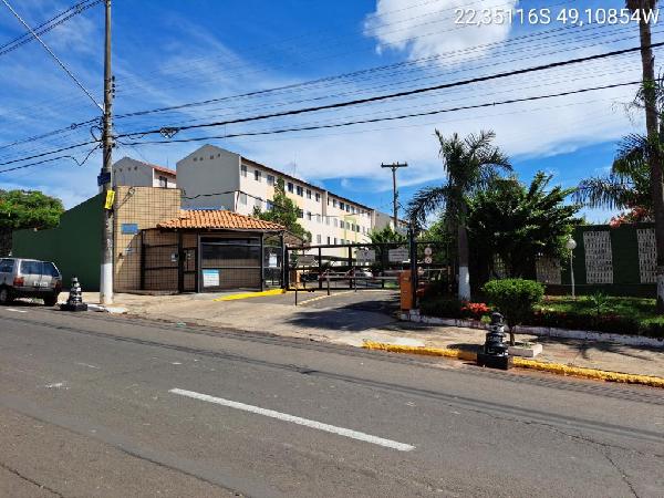 Foto de Apartamento em leilão no Residencial Parque dos Sabias em Bauru - SP