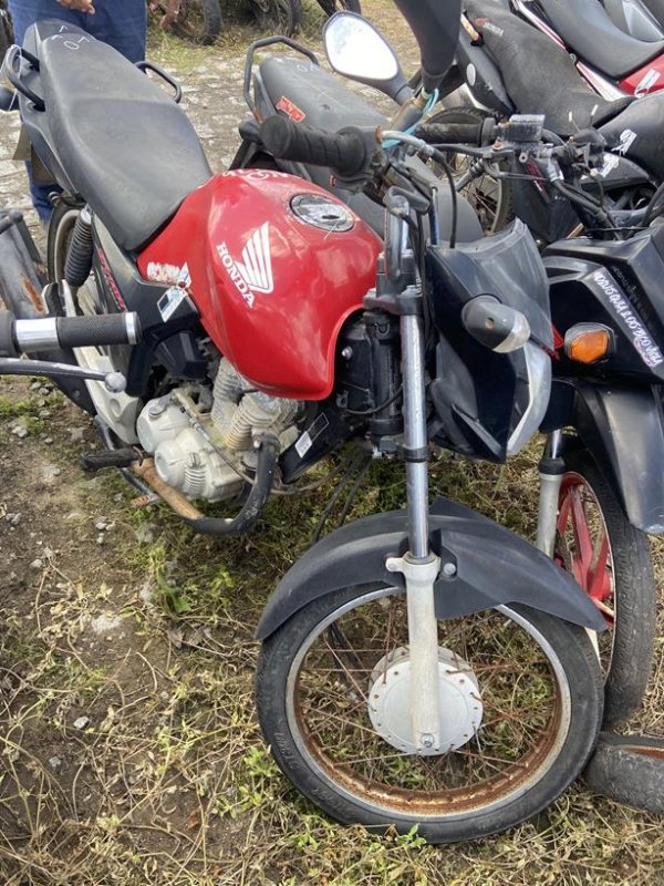 Foto de HONDA/CG 160 START, ANO/MOD 2023/2024, COR VERMELHA, COMBUSTIVEL GASOLINA, PLACA SAH1D13 - AL, RENAVAM 1361291190, ID CHASSI 9C2KC2500RR0005