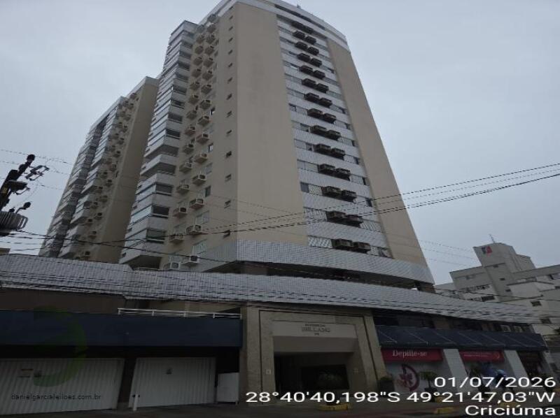 Foto de Apartamento em leilão no Edifício Residencial e Comercial Bellano em Criciúma - SC
