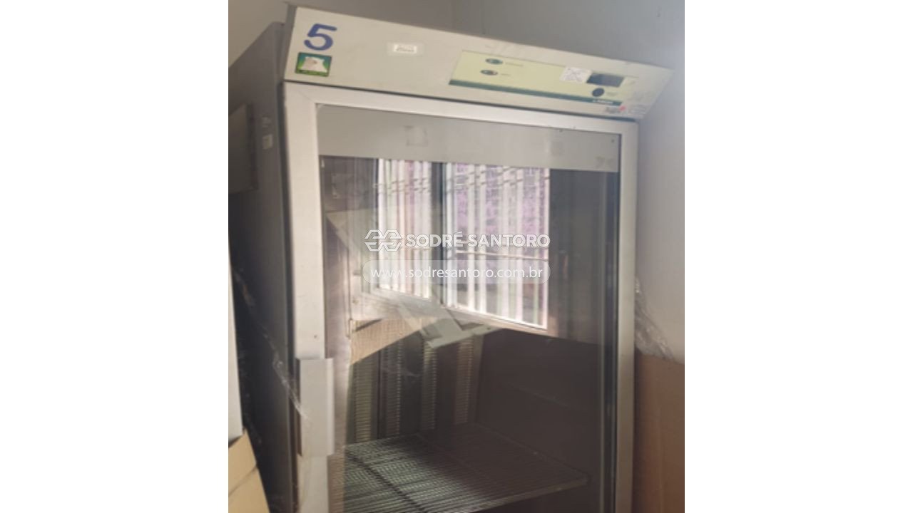 Foto de 4 refrigeradores labor