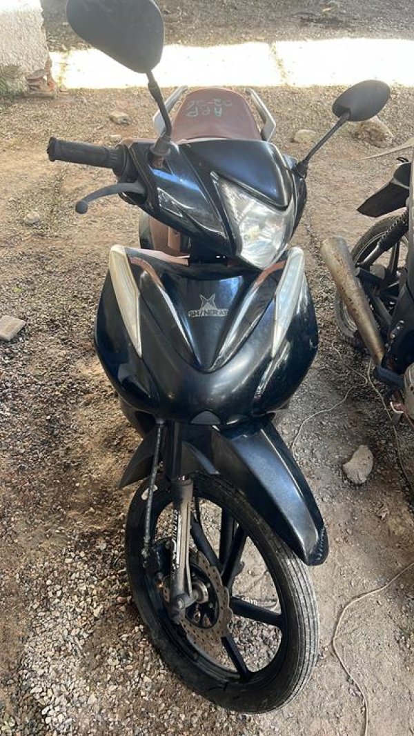 Foto de SHINERAY/50Q, ANO/MOD 2023/2024, COR PRETA, COMBUSTIVEL GASOLINA, PLACA 1 EMPLAC - N/I, RENAVAM N/I, ID CHASSI 99HJTS050RS003083, ID MOTOR 1