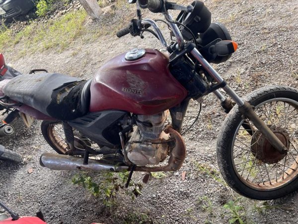 Foto de HONDA/CG 125 FAN KS, ANO/MOD 2010/2010, COR VERMELHO, COMBUSTIVEL GASOLINA, PLACA NMG2048 - AL, RENAVAM 258480599, ID CHASSI 9C2JC4110AR7169
