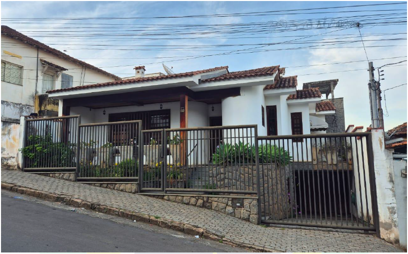 Foto de Casa sob um terreno de 520m² em Machado/MG