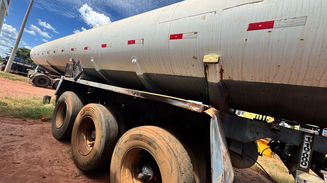 Foto de REBOQUE TANQUE NOMA SRT3E27 CL 30.000 LITROS ANO 2001 - ID: #3546428