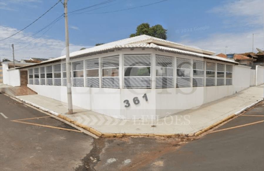 Foto de Imóvel residencial com A.T 264,50m²