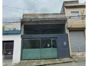 Foto de Casa em leilão no bairro Jardim Barro Branco I em São Paulo - SP