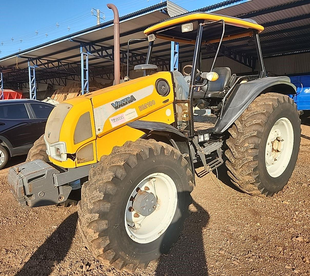 Foto de TRATOR DE PNEUS VALTRA BM100 ANO: 2013