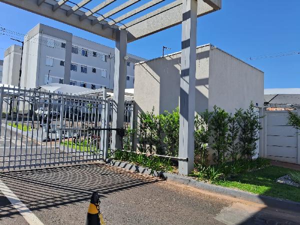 Foto de Apartamento em leilão no bairro Athenas Paulista em Jaboticabal - SP