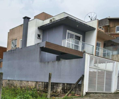 Foto de Casa na Rua Gralha Azul, 1 - Leilão em Bombinhas/SC