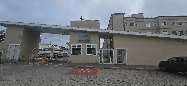 Foto de Apartamento em leilão no Residencial e Comercial Cidade Moru em Pindamonhangaba - SP