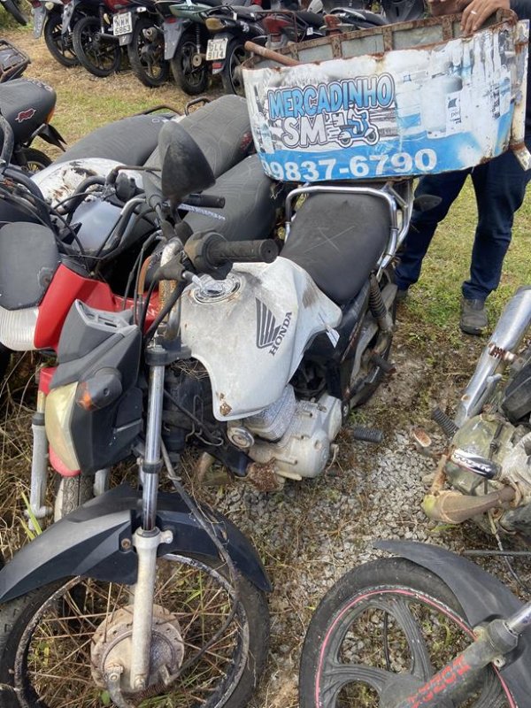 Foto de HONDA/CG 125I CARGO, ANO/MOD 2016/2016, COR BRANCA, COMBUSTIVEL GASOLINA, PLACA QLE3809 - AL, RENAVAM 1101615270, ID CHASSI 9C2JC6920GR01265