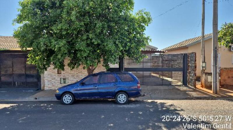 Foto de Casa em leilão em Valentim Gentil - SP