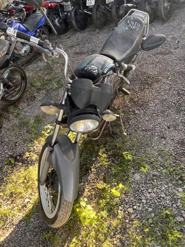 Foto de HONDA/CG 125 TITAN, ANO/MOD 1998/1999, COR VERDE, COMBUSTIVEL GASOLINA, PLACA MUR8409 - AL, RENAVAM 708311806, ID CHASSI 9C2JC250XWR054061