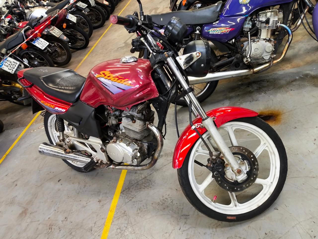 Foto de HONDA/CBX 200 STRADA, 1997/1997, VERMELHO