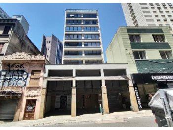 Foto de Comercial em leilão no Edifício Oxford Center em Porto Alegre - RS