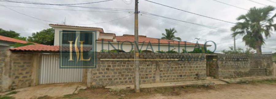 Foto de Casa nº 241, c/ 02 Pav, c/ A.T 1,053,00m² - Ouricuri