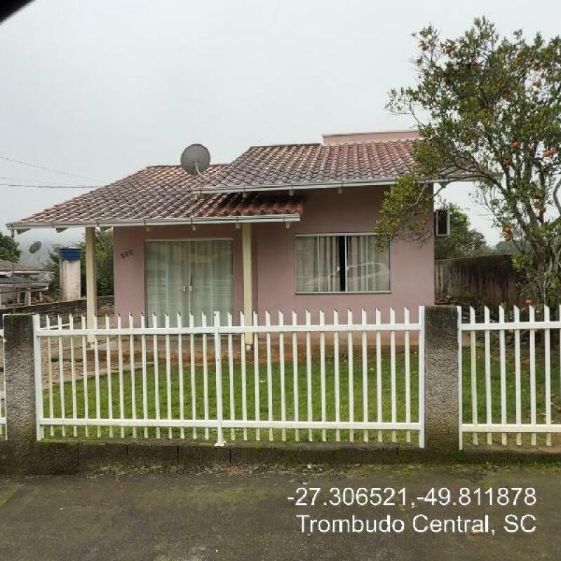 Foto de Casa em leilão no bairro Centro em Trombudo Central - SC