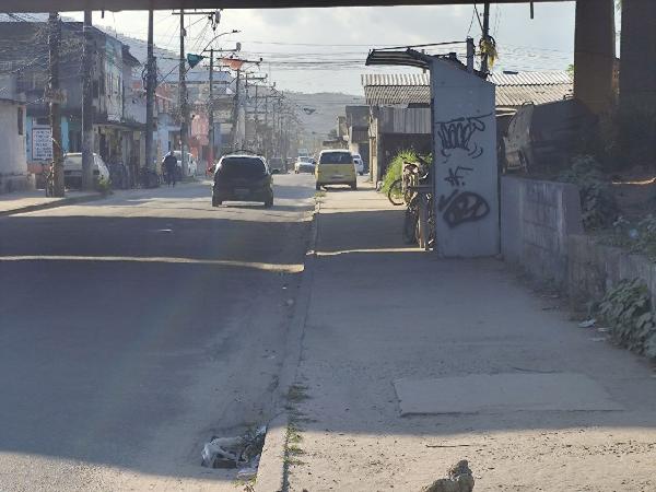 Foto de Apartamento em leilão no bairro Jardim Catarina em São Gonçalo - RJ