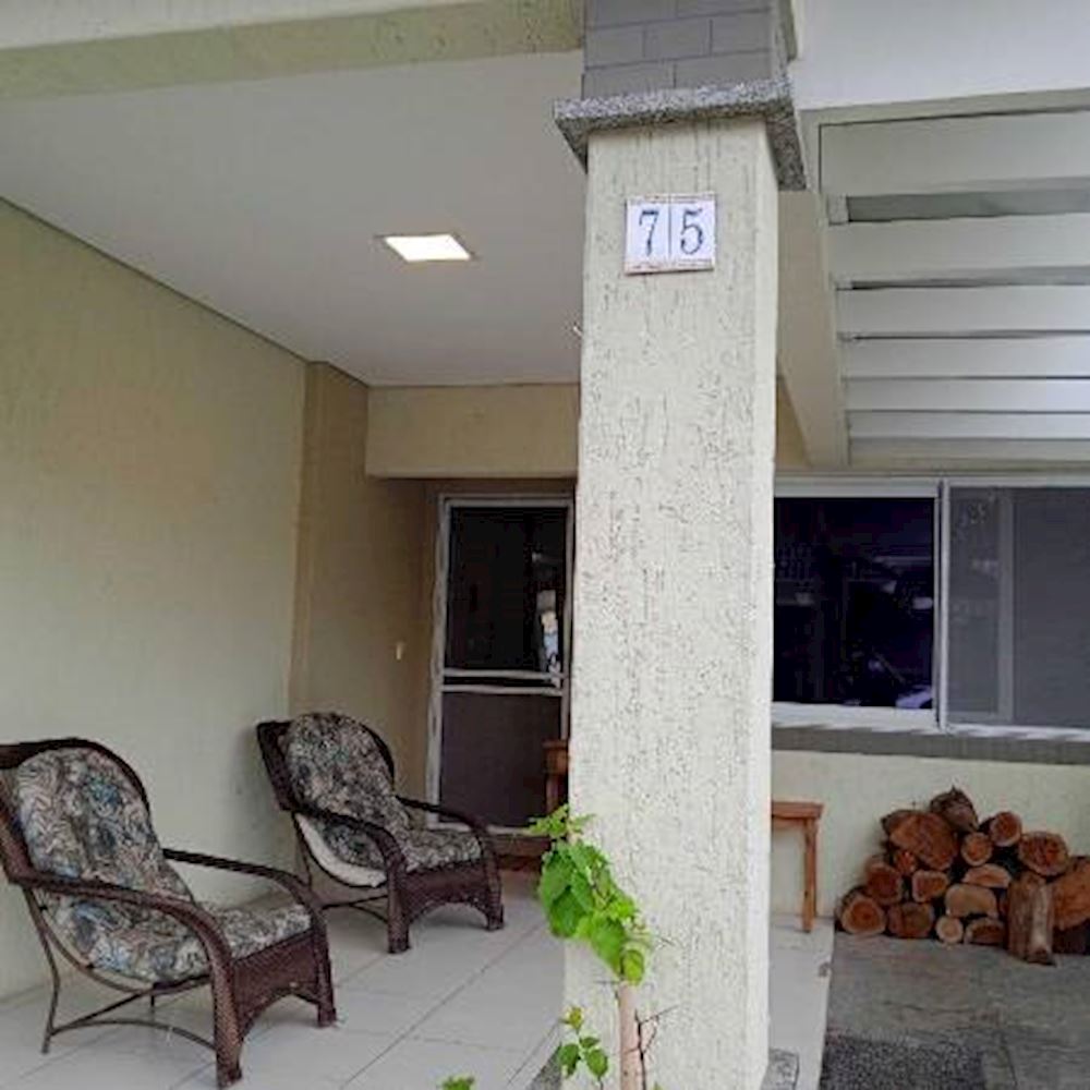 Foto de Casa em leilão no Condomínio Residencial Providence Clube Ecoresidencial em São Jorge - RS