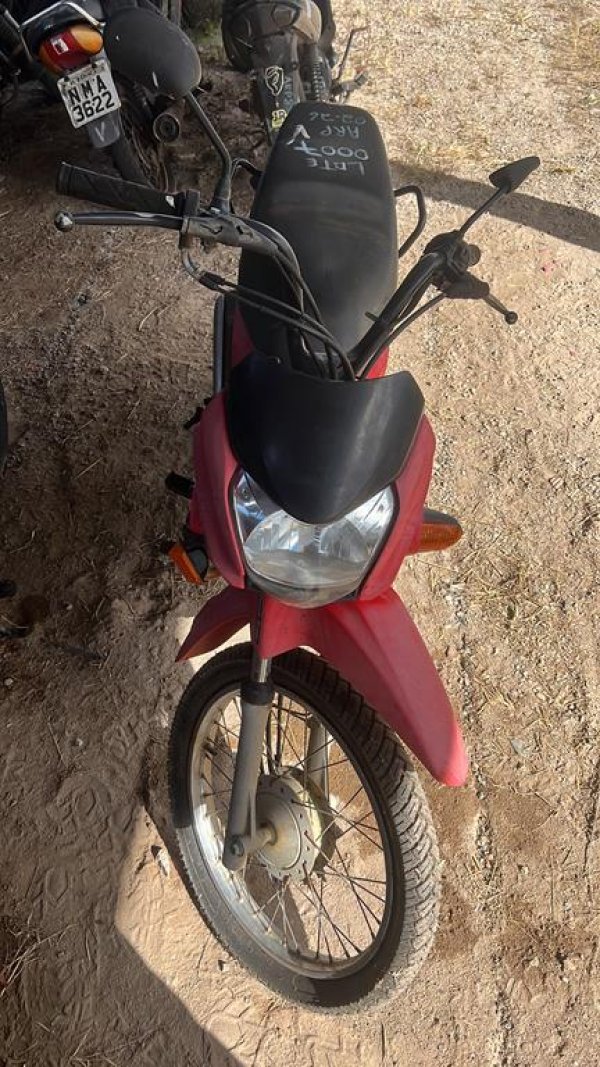 Foto de HONDA/POP 110I, ANO/MOD 2020/2021, COR VERMELHO, COMBUSTIVEL GASOLINA, PLACA RGU8J00 - AL, RENAVAM 1271941055, ID CHASSI 9C2JB0100MR009902