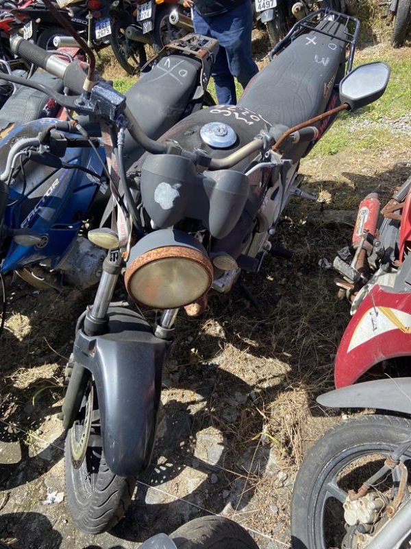 Foto de HONDA/CBX 250 TWISTER, ANO/MOD 2004/2004, COR PRETA, COMBUSTIVEL GASOLINA, PLACA MVH2668 - AL, RENAVAM 835850110, ID CHASSI 9C2MC35004R04148