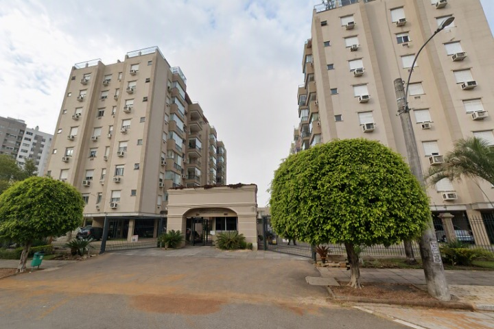 Foto de Apartamento em leilão no Edifício Village de Paris em Porto Alegre - RS