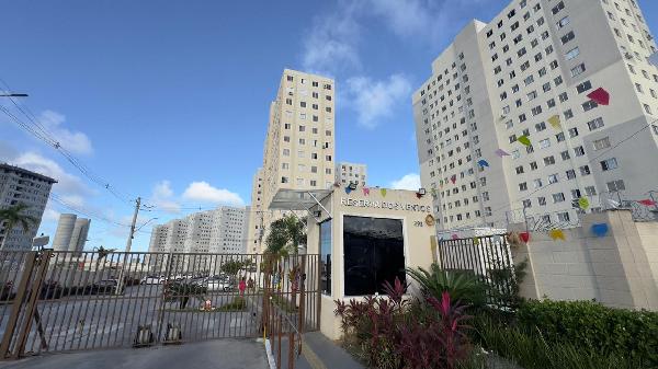 Foto de Apartamento em leilão no bairro Vila Canaria em Salvador - BA
