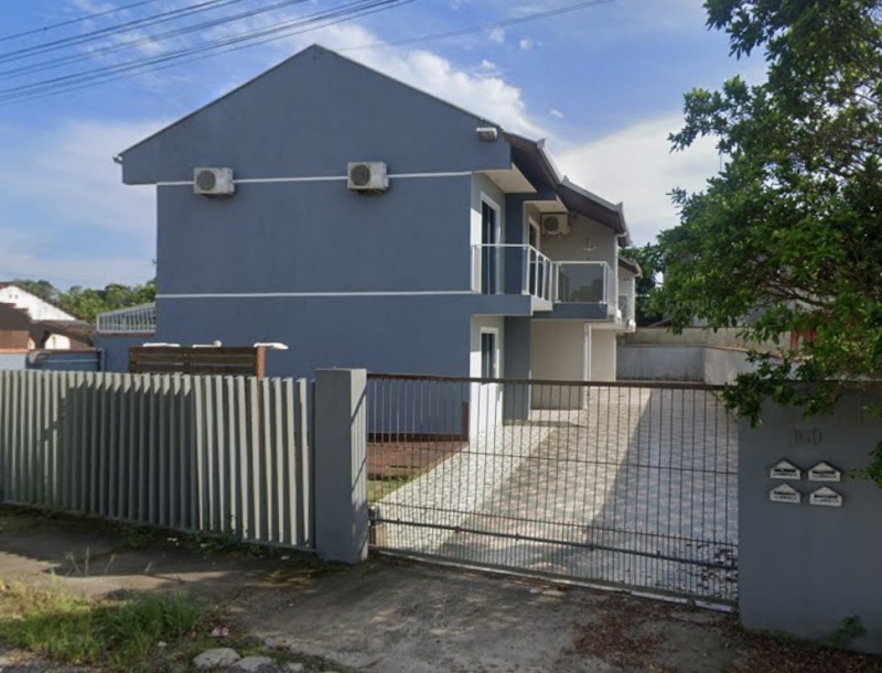 Foto de Casa em leilão no Condomínio Residencial João Batista dos Santos em Itapoá - SC