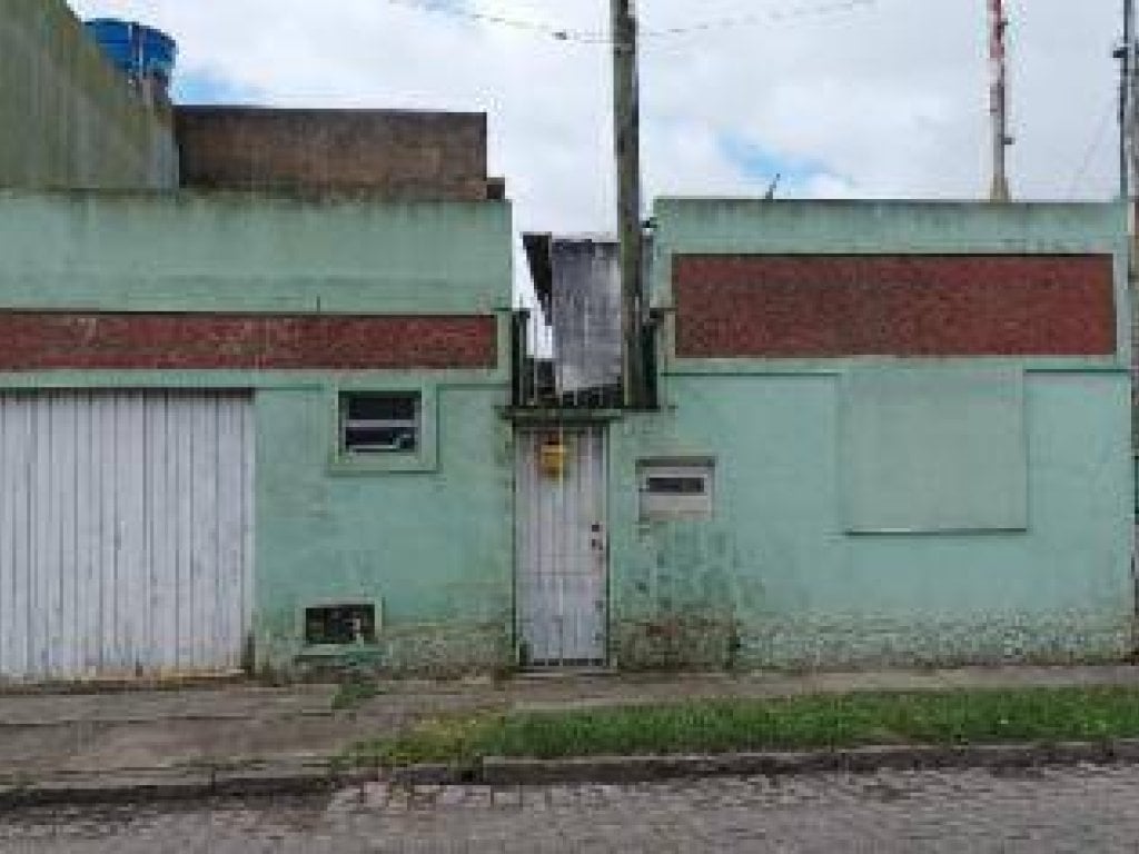 Foto de Casa em leilão no bairro Lar Gaúcho em Rio Grande - RS
