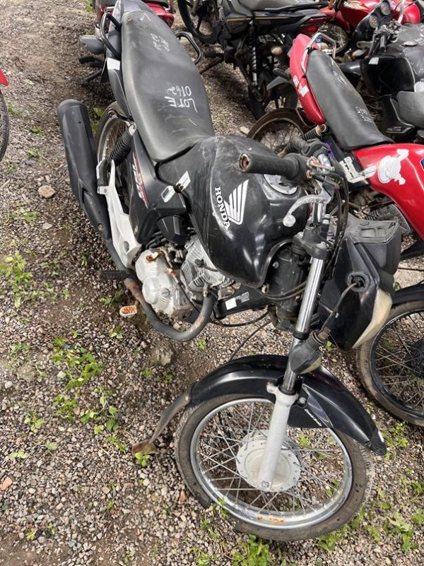 Foto de HONDA/CG 160 START, ANO/MOD 2018/2019, COR PRETO, COMBUSTIVEL GASOLINA, PLACA QLM9145 - AL, RENAVAM 1170345406, ID CHASSI 9C2KC2500KR103709