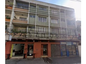 Foto de Apartamento em leilão no Edifício Carnauba em São Paulo - SP