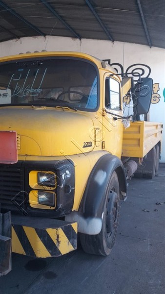 Foto de M.BENZ/L 2219 ANO 1986/1986 - COR AMARELO - DIESEL NO ESTADO
