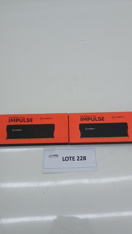 Foto de Memória RAM Husky Impulse 8GB 3200MHz DDR4 CL22 Preto - HRM001083222PT | Memória RAM Husky Impulse 8GB 3200MHz DDR4 CL22 Preto - HRM001083222PT
