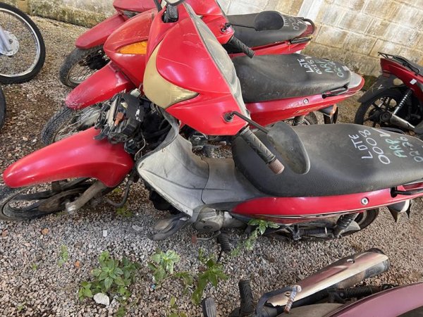 Foto de HONDA/BIZ 125, ANO/MOD 2017/2017, COR VERMELHO, COMBUSTIVEL ALCOOL/GASOLINA, PLACA QLI1297 - AL, RENAVAM 1131134190, ID CHASSI 9C2JC4830HR30