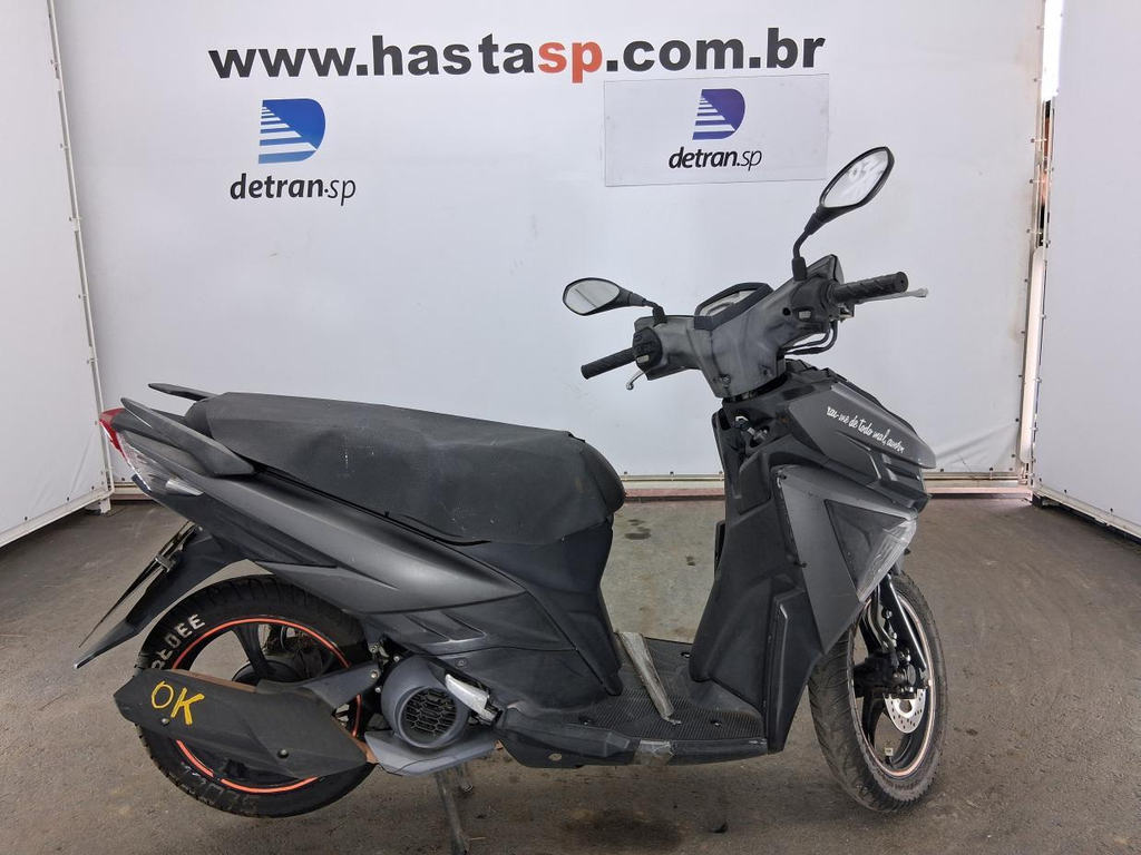 Foto de YAMAHA NEO 125 2016 2017 CINZA