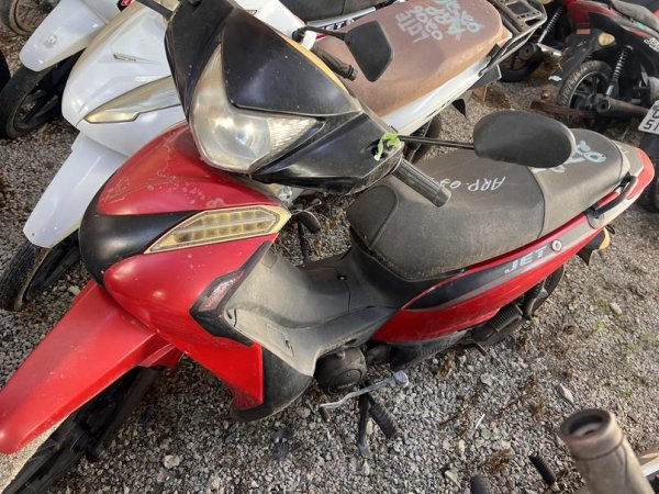 Foto de SHINERAY/50Q, ANO/MOD 2020/2020, COR VERMELHA, COMBUSTIVEL GASOLINA, PLACA 1 EMPLAC - N/I, RENAVAM N/I, ID CHASSI 99HJT2050LS004713, ID MOTO