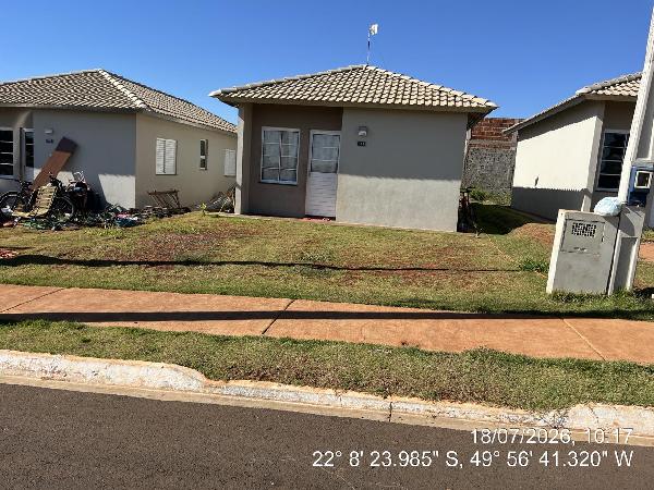 Foto de Casa em leilão no bairro Vereador Ivan Negoao em Marília - SP