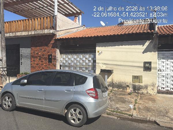 Foto de Casa em leilão no Residencial Novo Horizonte em Pirapozinho - SP