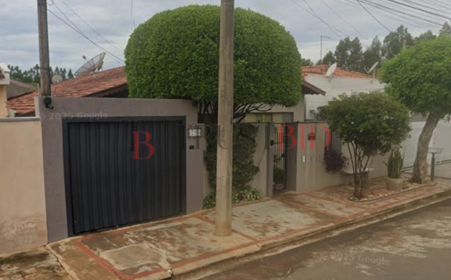 Foto de Casa em leilão no bairro Jardim São Joaquim em Vargem Grande Do Sul - SP