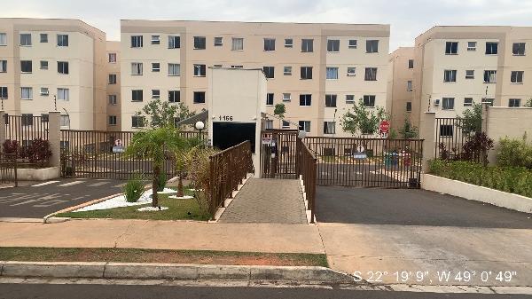 Foto de Apartamento em leilão no Jardim Country Club em Bauru - SP