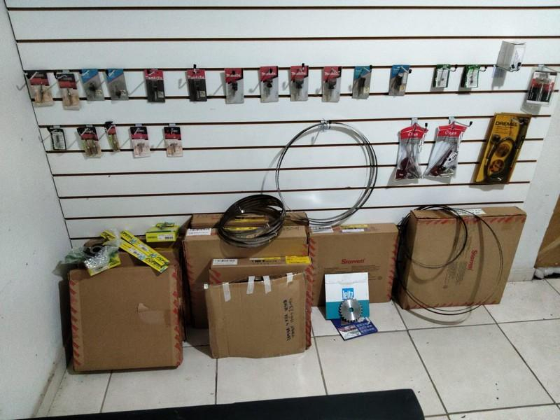 Foto de LÂMINAS DE SERRA FITA EMENDADA MARCA STARRETT, FRESAS P/ TUPIA ESTACIONARIA, BROCA, SERRA RISCADORA, ROLAMENTOS E OUTROS- SEM USO
