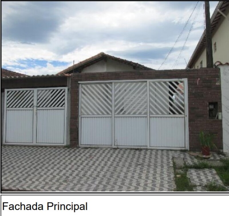 Foto de Casa em leilão no bairro Samambaia em Praia Grande - SP