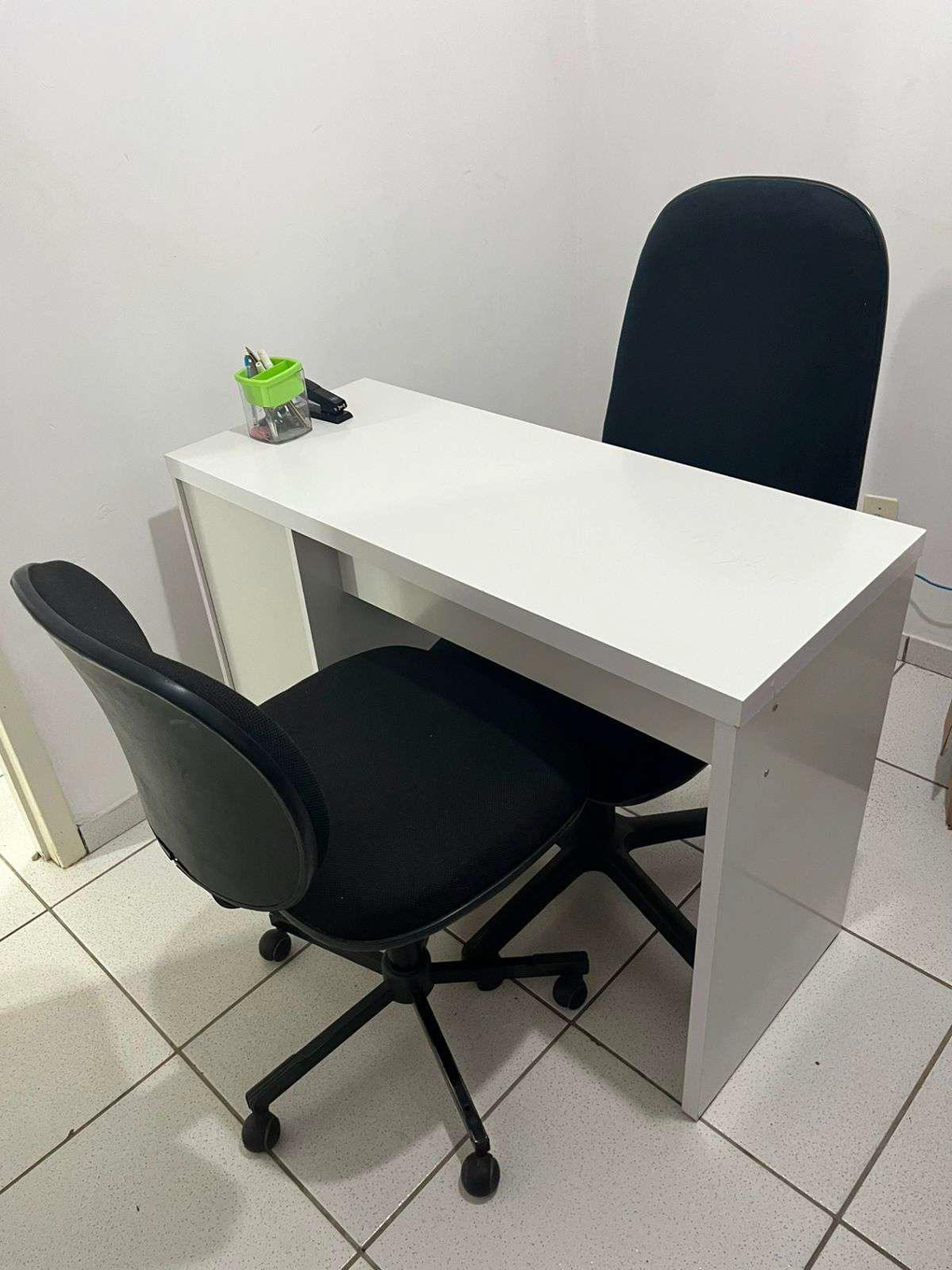 Foto de Mesa de escritório branca