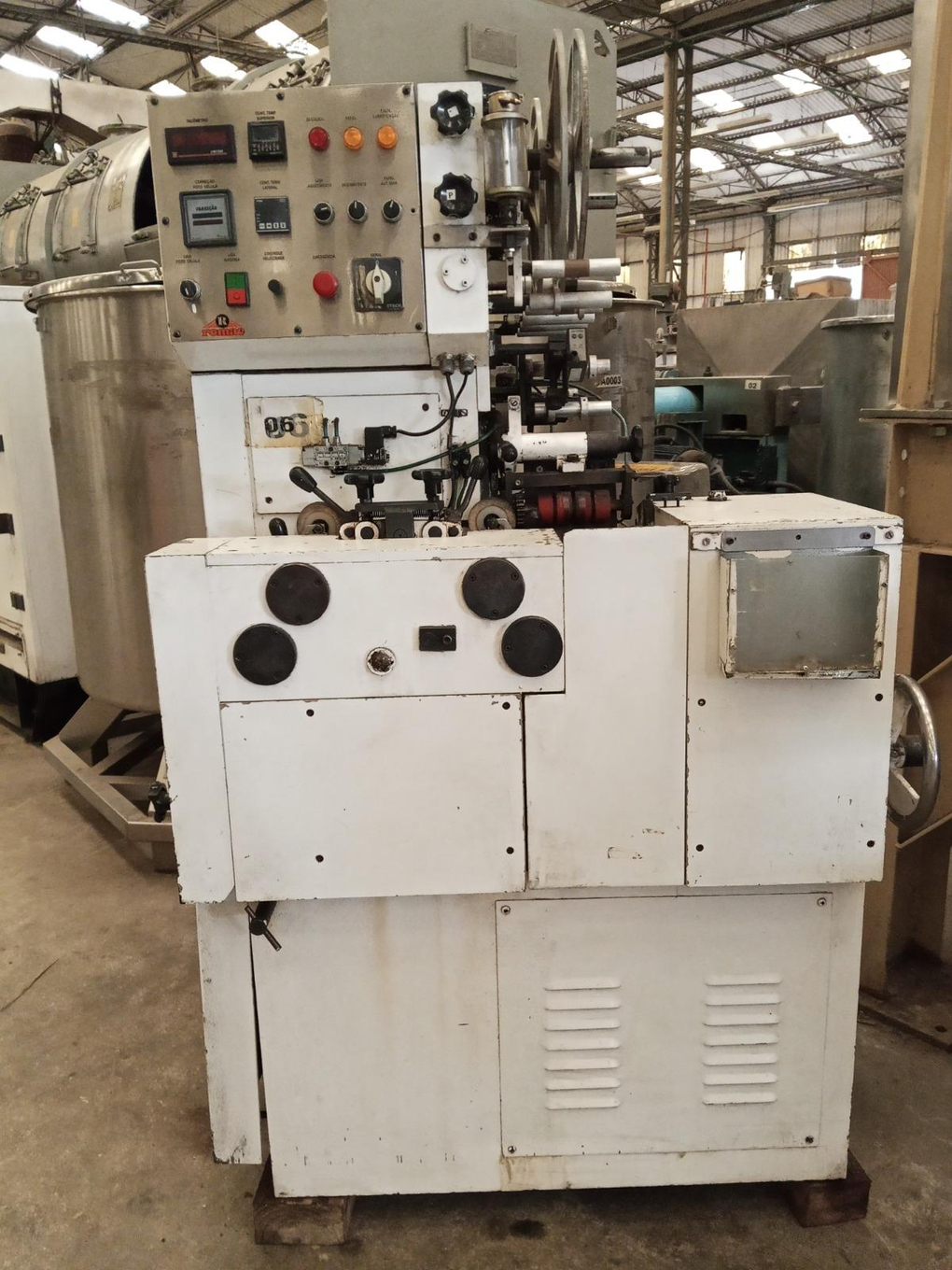 Foto de Embrulhadeira Automatica