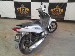 Foto de (SUCATA) HONDA / BIZ 125 F 2016/2016