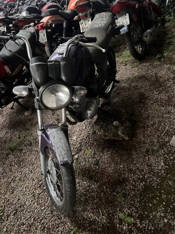 Foto de YAMAHA/FACTOR YBR125 K, ANO/MOD 2010/2011, COR ROXO, COMBUSTIVEL GASOLINA, PLACA NMA9780 - AL, RENAVAM 268264414, ID CHASSI 9C6KE1520B001429
