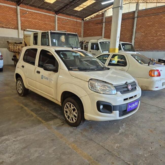 Foto de FIAT UNO ATTRACTIVE 1.0 E 2017