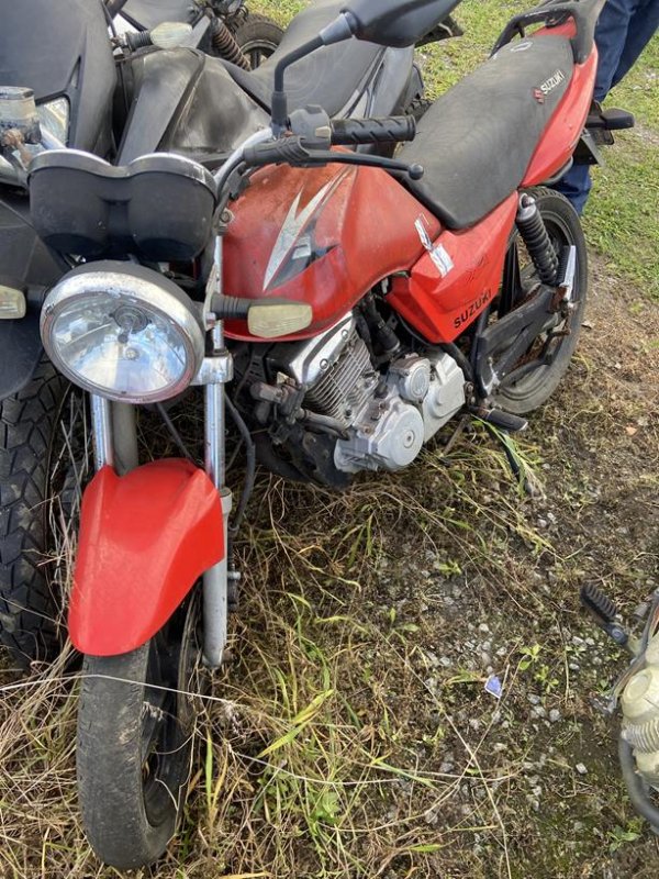 Foto de JTA-SUZUKI/GSR150I, ANO/MOD 2015/2016, COR VERMELHA, COMBUSTIVEL GASOLINA, PLACA ORJ0024 - AL, RENAVAM 1054476117, ID CHASSI 9CDNG4AAJGM2093