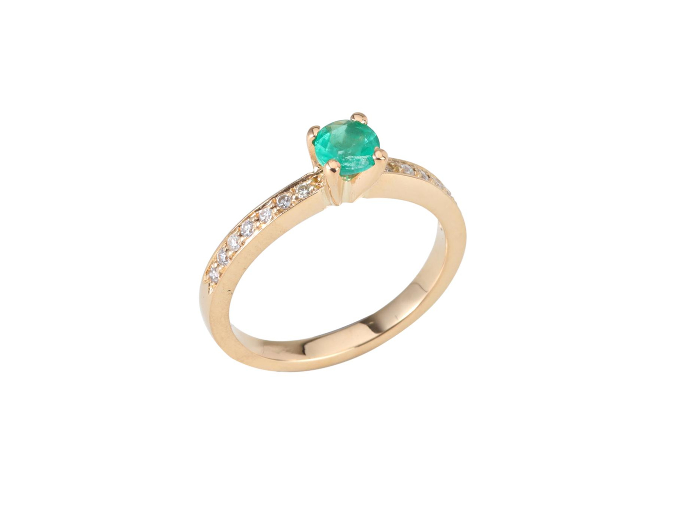 Foto de Anel de ouro amarelo 18k, diamantes lapidação brilhante e esmeralda. Cerca de 3,2g. Medida 14.